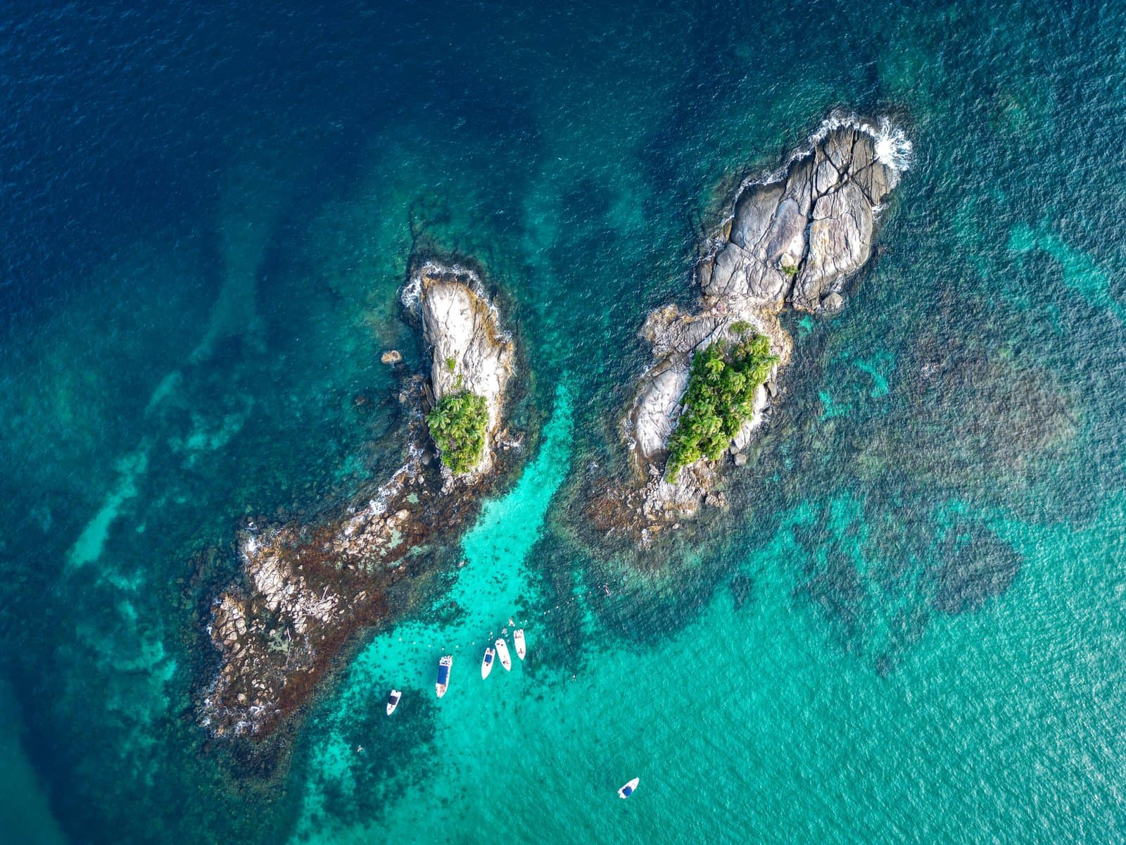 O Padrão Ouro no Mar de Angra dos Reis